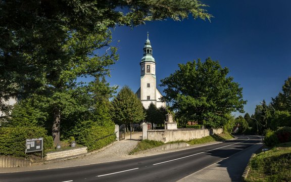 10_Kirche_Niederoderwitz.jpg  
